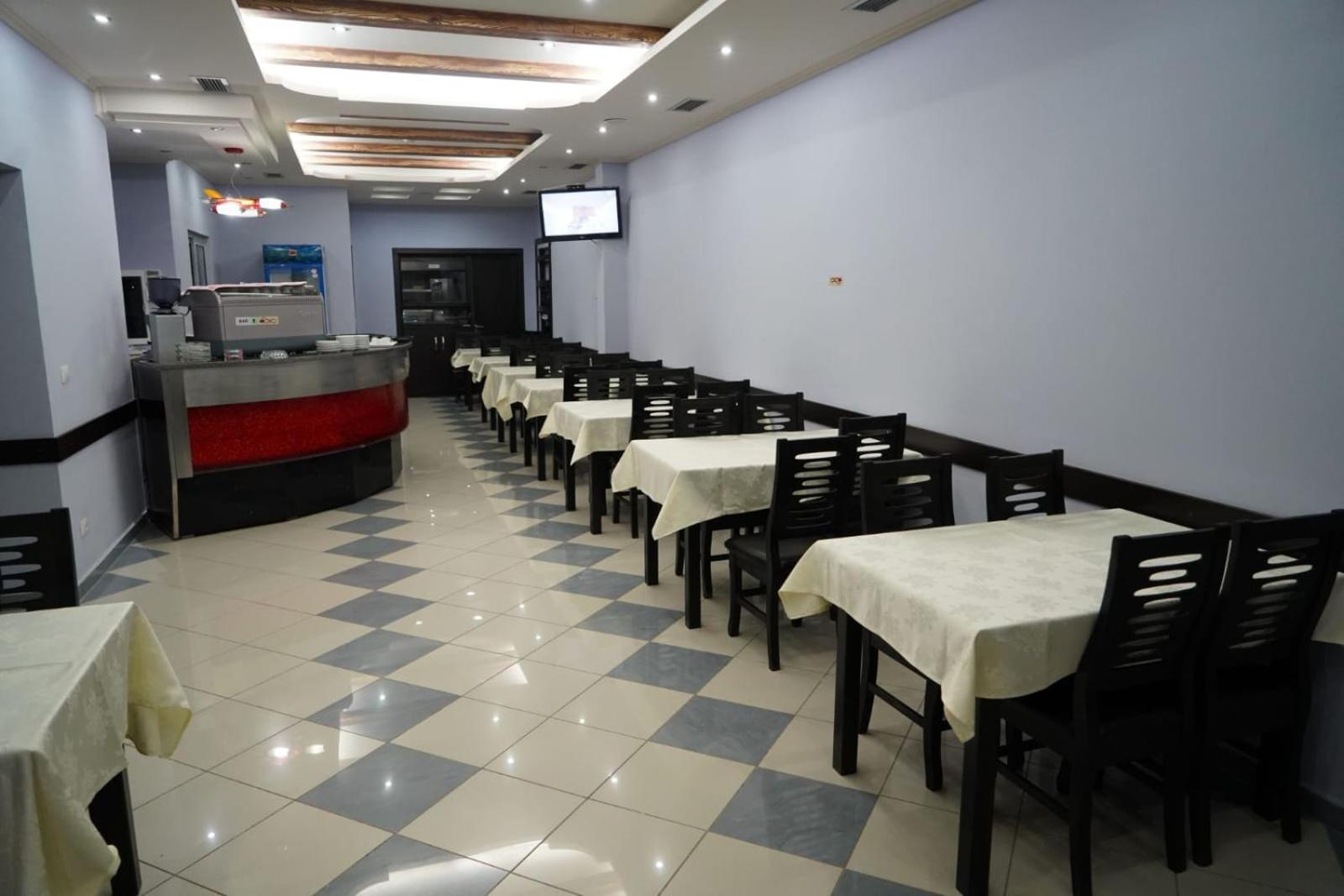 Hotel Restaurant Globi Velipojë Dış mekan fotoğraf