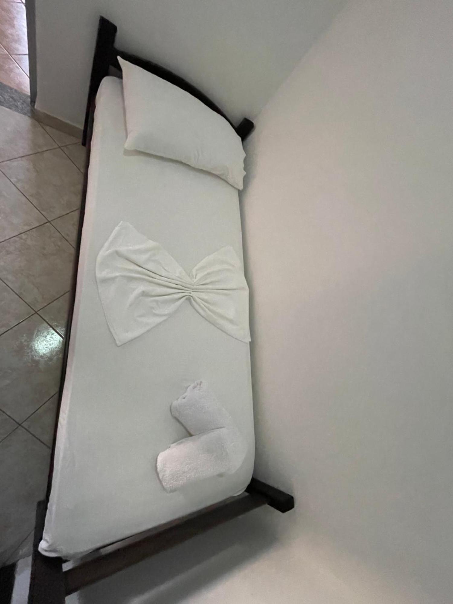 Hotel Restaurant Globi Velipojë Dış mekan fotoğraf