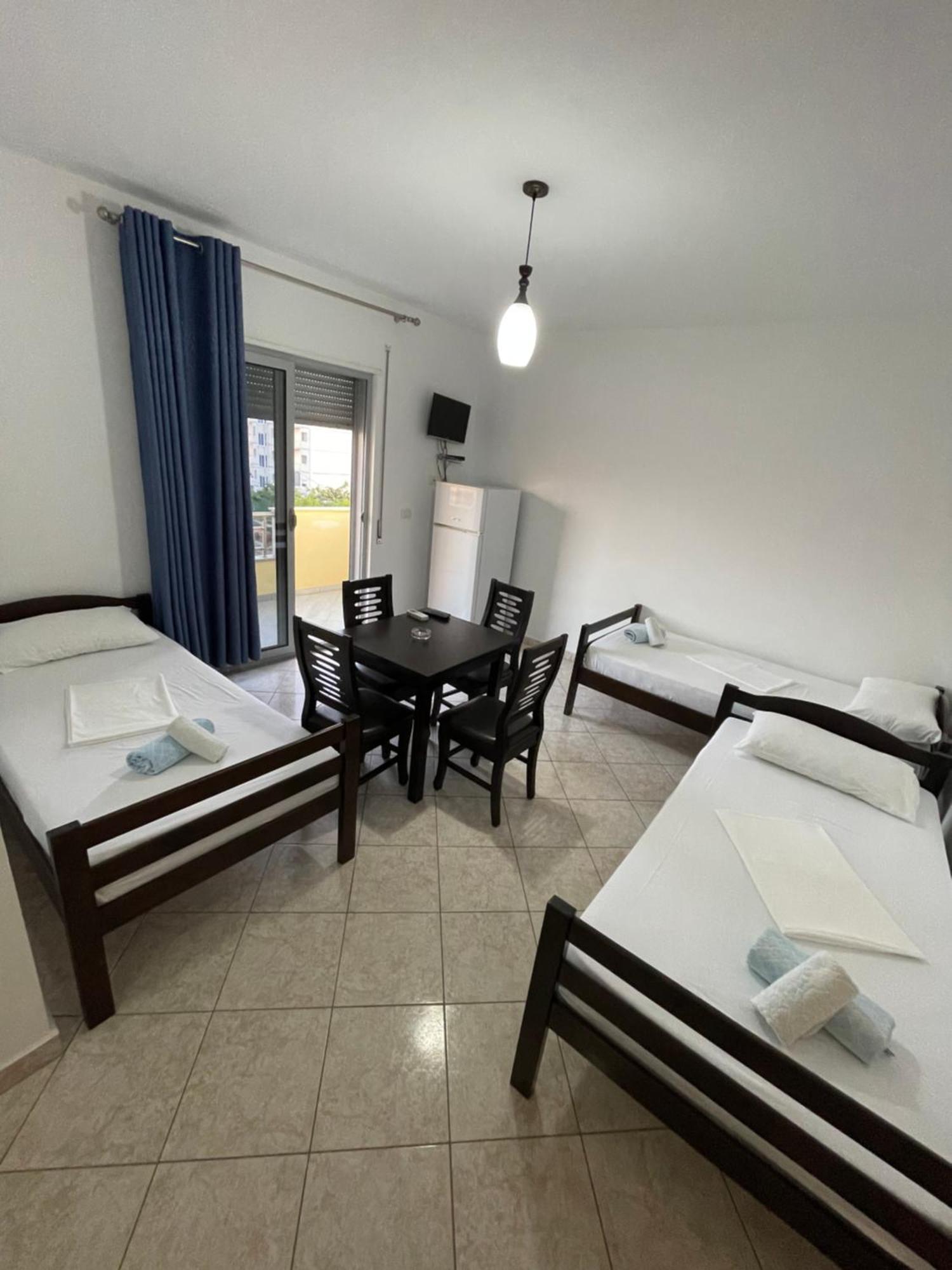 Hotel Restaurant Globi Velipojë Dış mekan fotoğraf