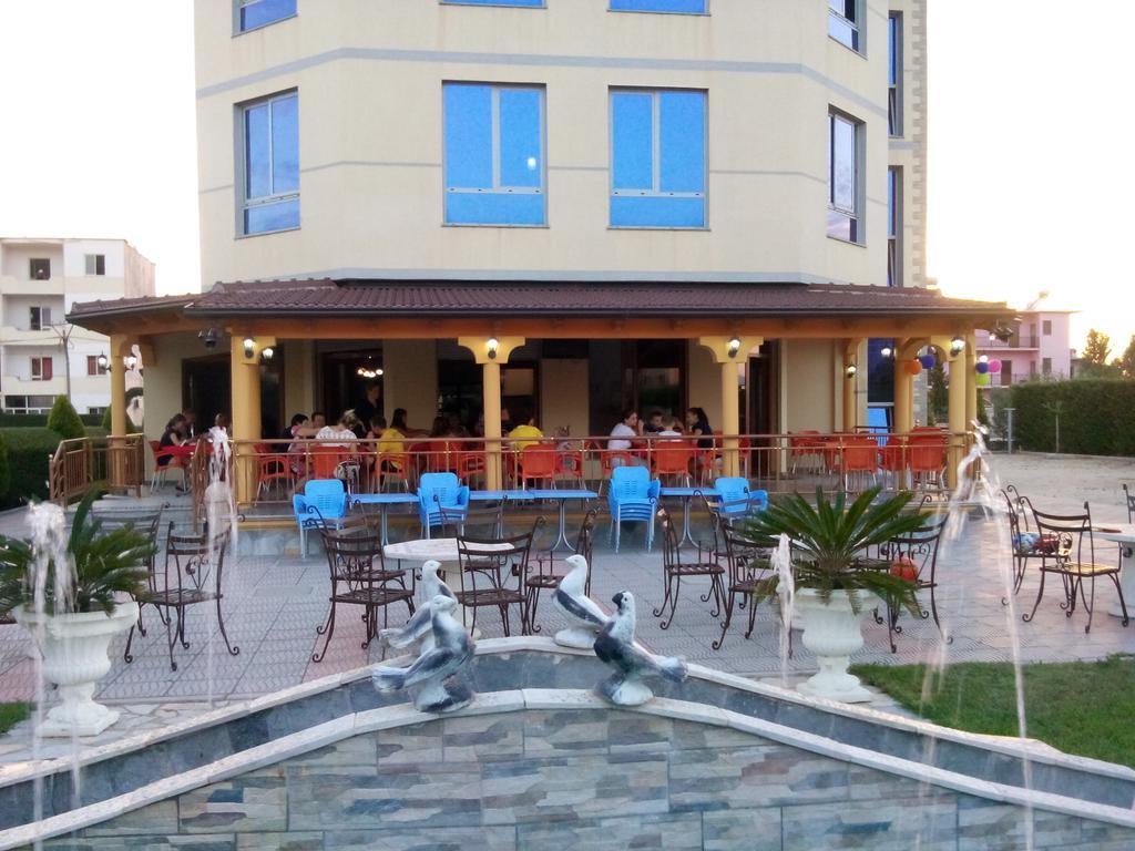 Hotel Restaurant Globi Velipojë Dış mekan fotoğraf