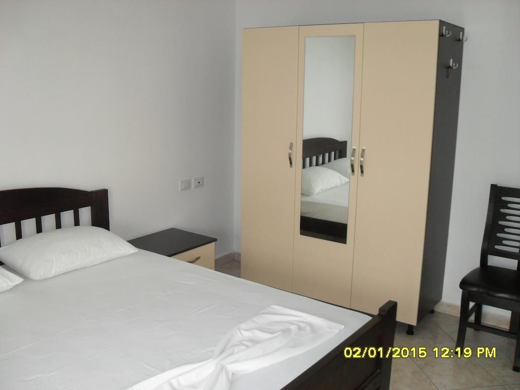 Hotel Restaurant Globi Velipojë Dış mekan fotoğraf