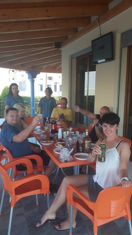 Hotel Restaurant Globi Velipojë Dış mekan fotoğraf